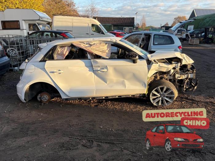 Audi A1 Sportback 1.4 TFSI 16V Skrotfordon (2017, WIT)