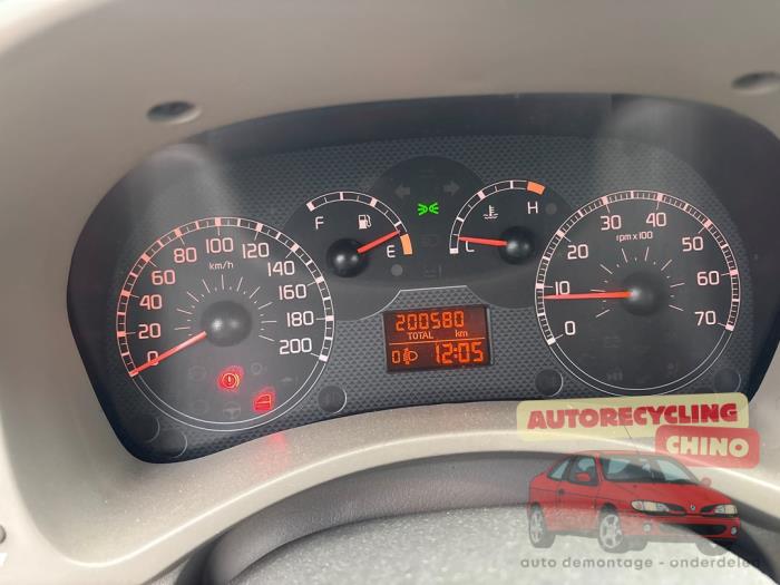 Fiat Panda 1.2 Fire Sloopvoertuig (2004, Geel)