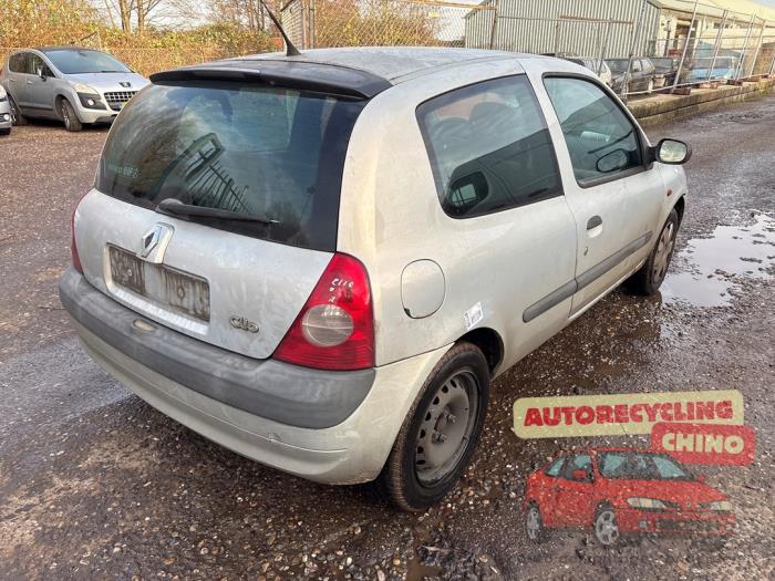 Renault Clio II 1.2 16V Sloopvoertuig (2002, Grijs)