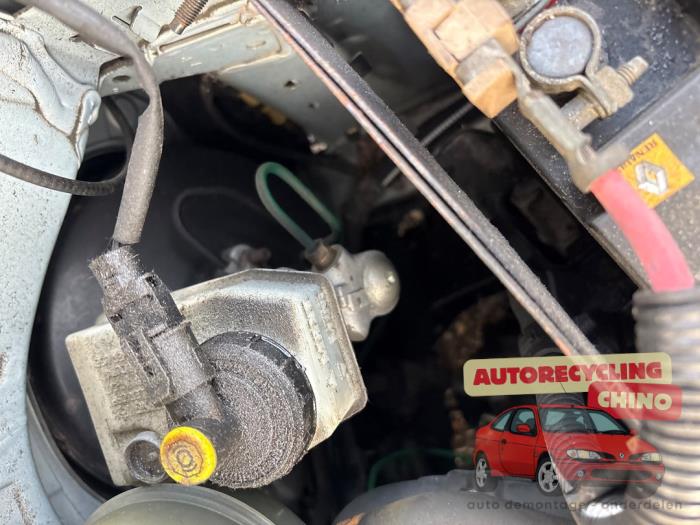 Renault Clio II 1.2 16V Sloopvoertuig (2002, Grijs)