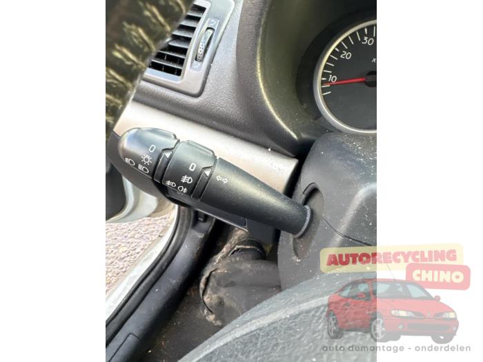 Renault Clio II 1.2 16V Sloopvoertuig (2002, Grijs)