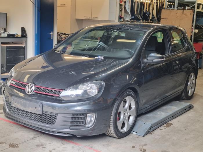 Volkswagen Golf VI 2.0 GTI 16V Sloopvoertuig (2010, Donker, Grijs)