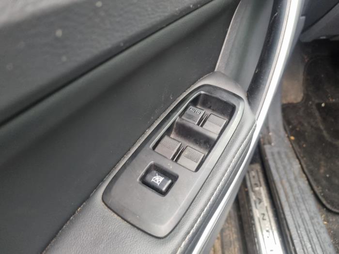 Ford Ranger 2.2 TDCi 16V 150 4x4 Skrotfordon (2014, METALLIC ZWART)