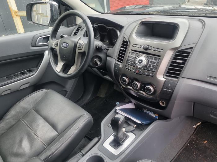 Ford Ranger 2.2 TDCi 16V 150 4x4 Skrotfordon (2014, METALLIC ZWART)