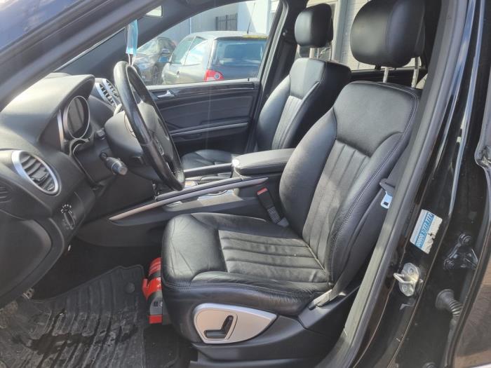 Mercedes ML II 3.0 ML-280 CDI 4-Matic V6 24V Sloopvoertuig (2008, Zwart)