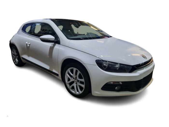 Volkswagen Scirocco 1.4 TSI 122 16V Samochód złomowany (2011, Bialy)
