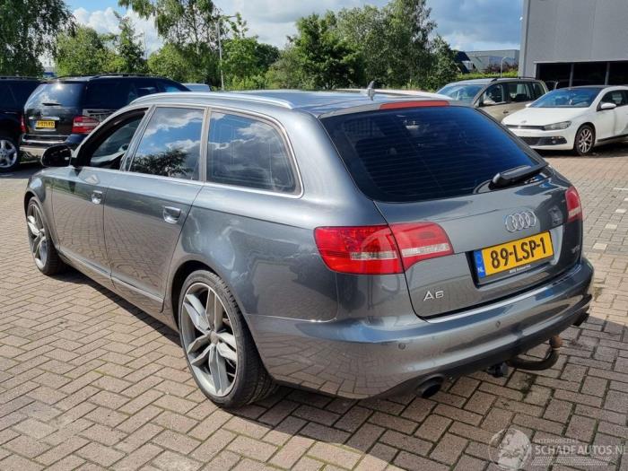 Audi A6 Avant 2.0 T FSI 16V Samochód złomowany (2010, Szary)