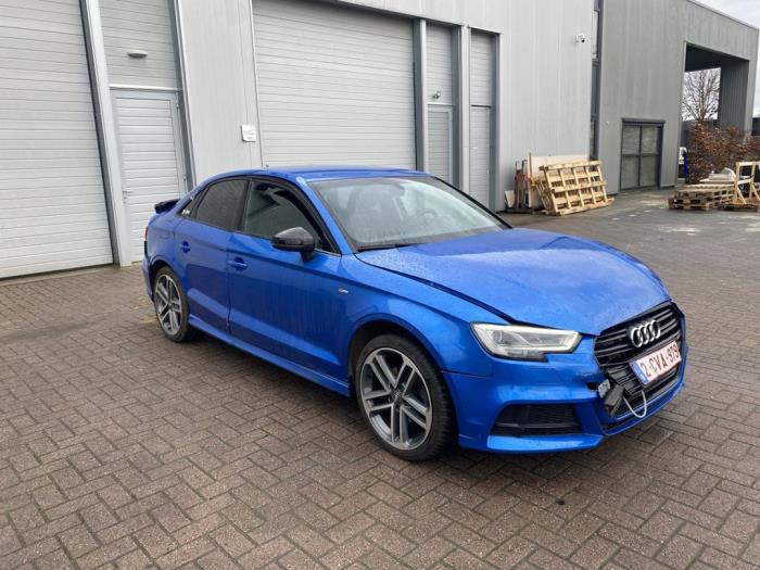 Audi A3 Limousine 1.0 TFSI 12V Skrotfordon (2018, BLAUW)