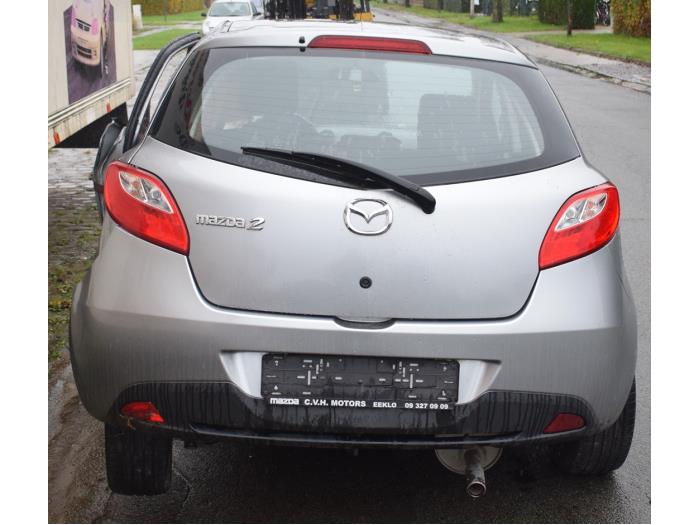 Mazda 2 1.3 16V S-VT Skrotfordon (2012, GRIJS)