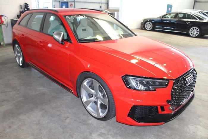 Audi RS 4 Avant 2.9 V6 TFSI 24V Sloopvoertuig (2018, Rood)