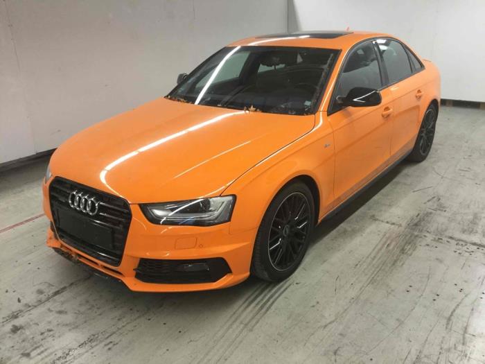 Audi A4 Quattro 3.0 TDI V6 24V Skrotfordon (2014, ORANJE)
