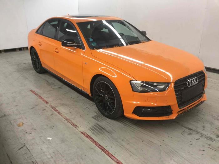 Audi A4 Quattro 3.0 TDI V6 24V Skrotfordon (2014, ORANJE)