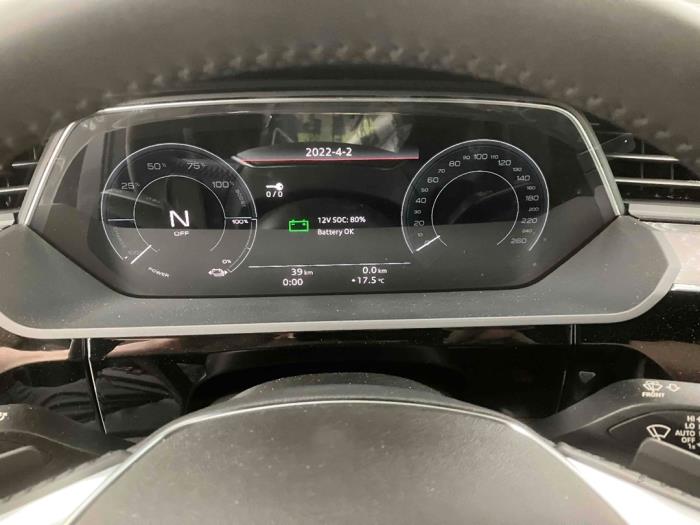 Audi e-tron 55 quattro Sloopvoertuig (2020, Grijs)