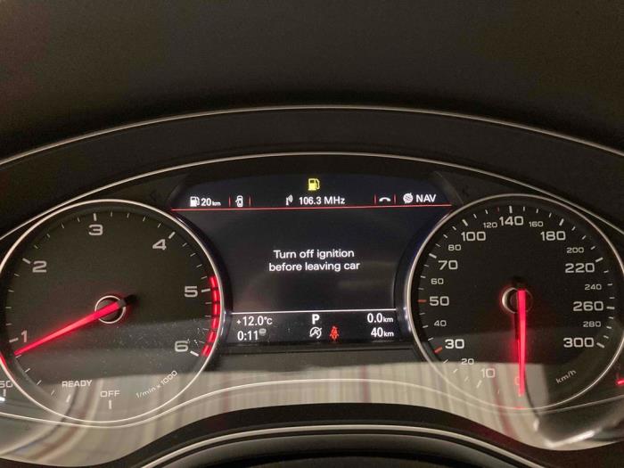 Audi A6 2.0 TDI 16V Schrottauto (2017, Metallic, Schwarz)