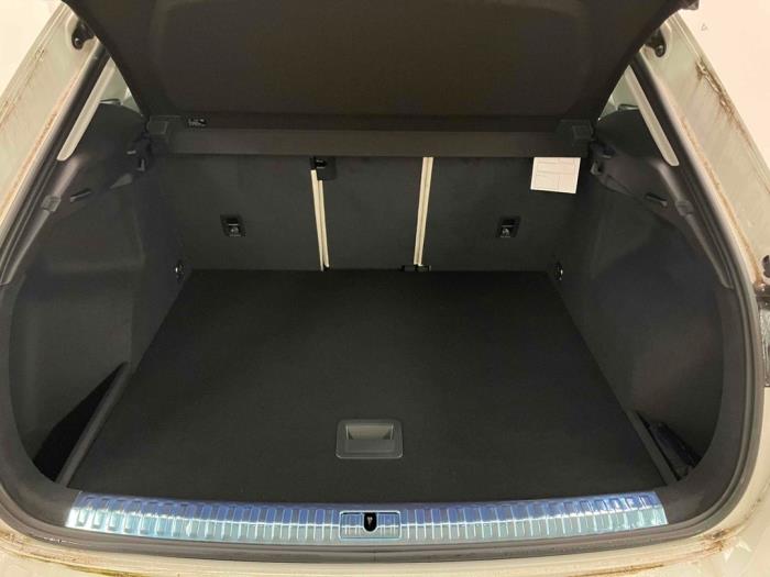 Audi Q3 1.5 35 TFSI 16V Skrotfordon (2022, METALLIC WIT)