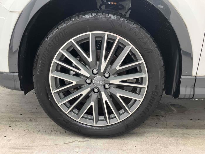 Audi Q3 1.5 35 TFSI 16V Skrotfordon (2022, METALLIC WIT)