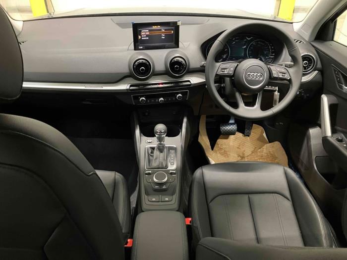 Audi Q2 1.0 30 TFSI 12V Sloopvoertuig (2020, Grijs)