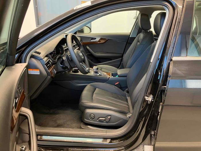 Audi A4 Quattro 2.0 TFSI 16V Sloopvoertuig (2017, Metallic, Zwart)