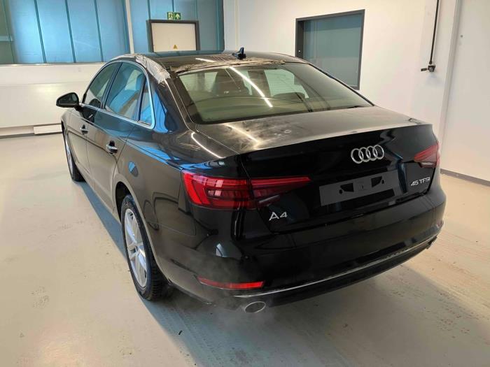 Audi A4 Quattro 2.0 TFSI 16V Sloopvoertuig (2017, Metallic, Zwart)