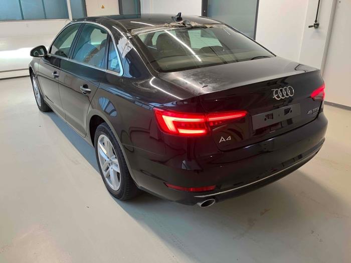 Audi A4 Quattro 2.0 TFSI 16V Salvage vehicle (2016, Metallic, Black)