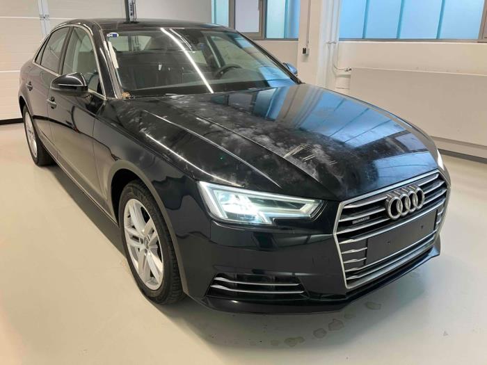 Audi A4 Quattro 2.0 TFSI 16V Salvage vehicle (2016, Metallic, Black)