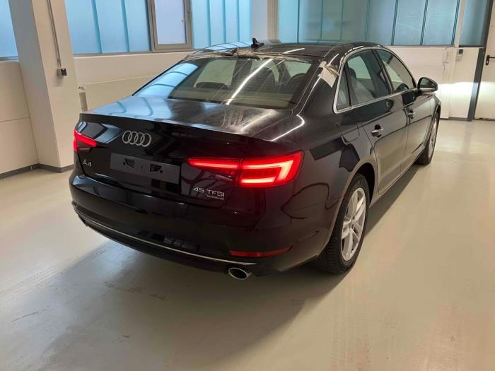 Audi A4 Quattro 2.0 TFSI 16V Salvage vehicle (2016, Metallic, Black)