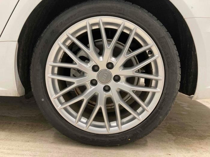 Audi A6 2.0 TDI 16V Skrotfordon (2017, METALLIC WIT)