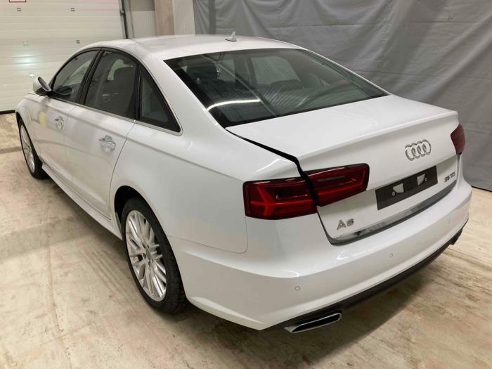 Audi A6 2.0 TDI 16V Skrotfordon (2017, METALLIC WIT)