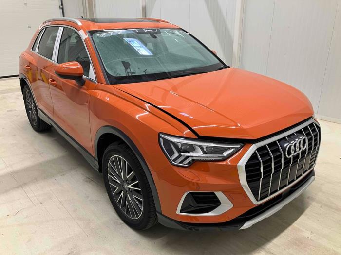 Audi Q3 1.5 35 TFSI 16V Sloopvoertuig (2021, Metallic, Oranje)