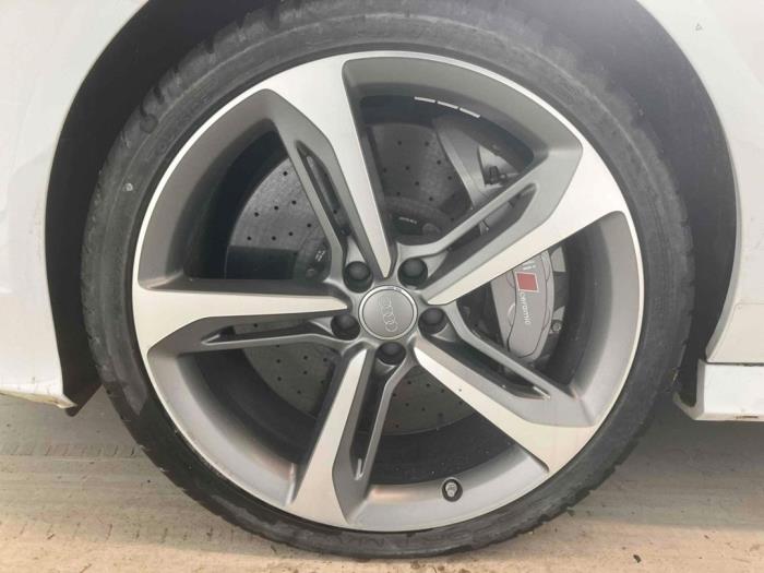 Audi RS7 Sportback 4.0 V8 TFSI Performance 32V Vehículo de desguace (2017, Metálico, Blanco)