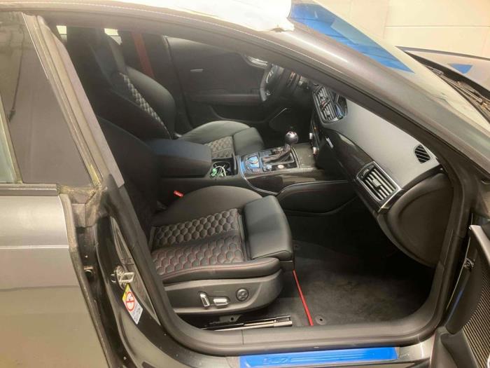 Audi RS7 Sportback 4.0 V8 TFSI Performance 32V Épave (2017, Métallisé, Gris)