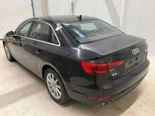 Audi A4 2.0 TFSI 16V  (Skrot)