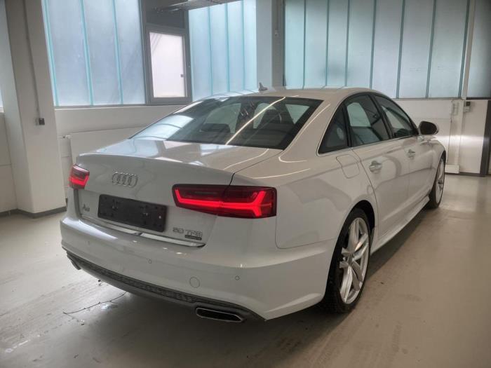 Audi A6 3.0 V6 24V TFSI Quattro Skrotfordon (2016, METALLIC WIT)