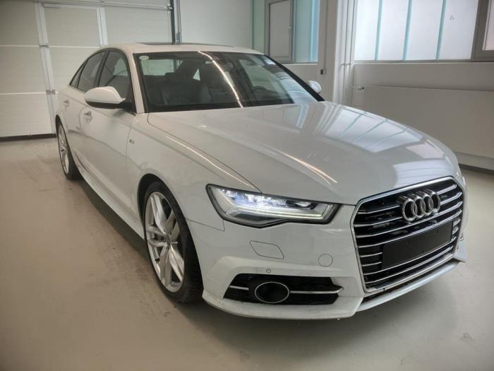 Audi A6 3.0 V6 24V TFSI Quattro Skrotfordon (2016, METALLIC WIT)