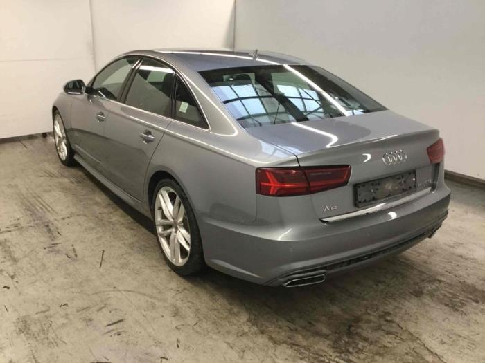 Audi A6 3.0 V6 24V TFSI Quattro Vehículo de desguace (2016, Metálico, Gris)