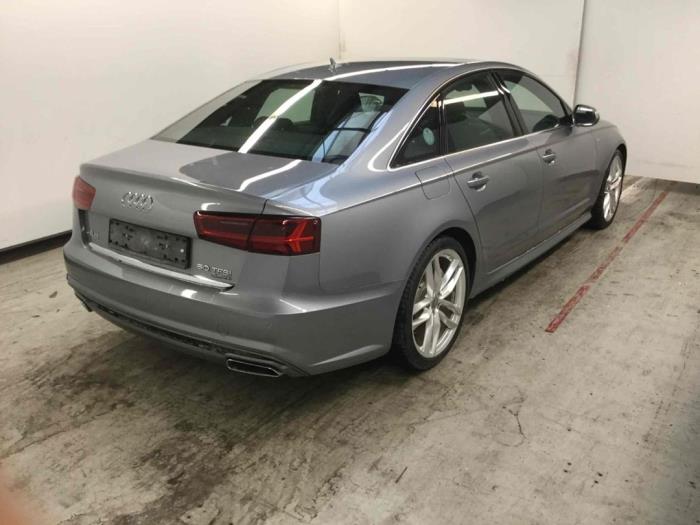 Audi A6 3.0 V6 24V TFSI Quattro Vehículo de desguace (2016, Metálico, Gris)