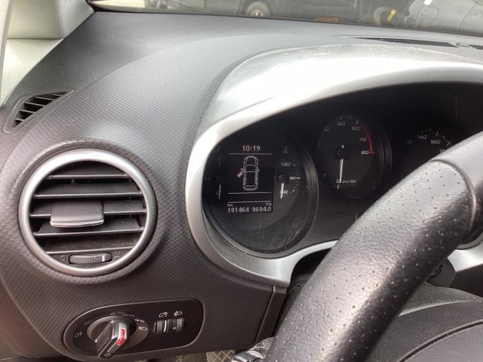 Seat Leon 1.4 TSI 16V Sloopvoertuig (2010, Rood)