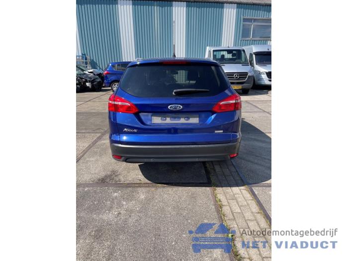 Ford Focus 3 Wagon 1.0 Ti-VCT EcoBoost 12V 125 Skrotfordon (2016, BLAUW)