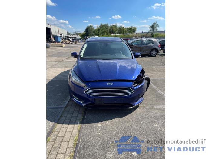 Ford Focus 3 Wagon 1.0 Ti-VCT EcoBoost 12V 125 Skrotfordon (2016, BLAUW)