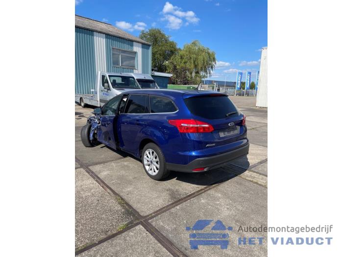 Ford Focus 3 Wagon 1.0 Ti-VCT EcoBoost 12V 125 Skrotfordon (2016, BLAUW)