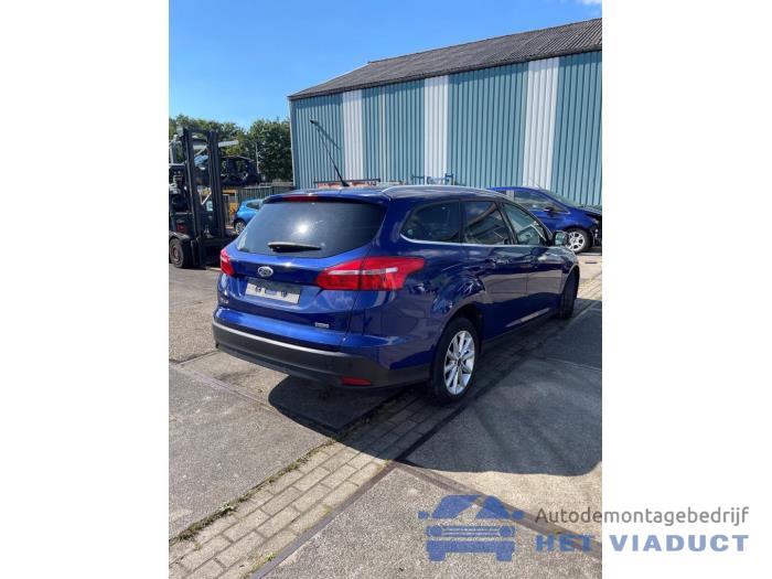 Ford Focus 3 Wagon 1.0 Ti-VCT EcoBoost 12V 125 Skrotfordon (2016, BLAUW)