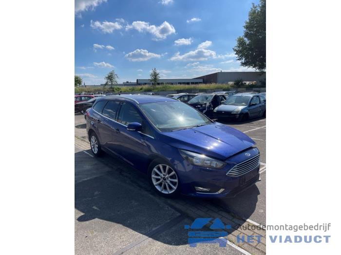 Ford Focus 3 Wagon 1.0 Ti-VCT EcoBoost 12V 125 Skrotfordon (2016, BLAUW)