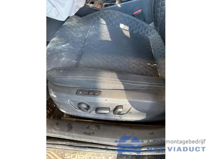 Skoda Superb Combi 2.0 TDI 4x4 Samochód złomowany (2018, Czarny)