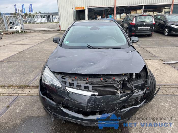 Opel Astra J GTC 2.0 CDTI 16V ecoFLEX Sloopvoertuig (2012, Zwart)