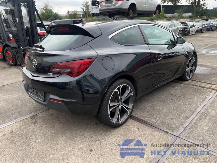 Opel Astra J GTC 2.0 CDTI 16V ecoFLEX Sloopvoertuig (2012, Zwart)