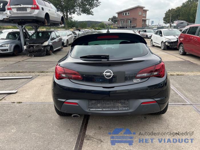 Opel Astra J GTC 2.0 CDTI 16V ecoFLEX Sloopvoertuig (2012, Zwart)