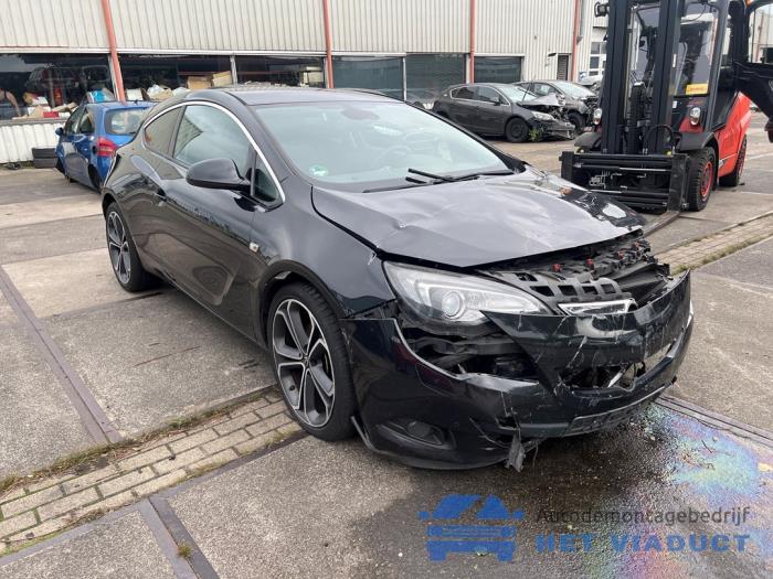 Opel Astra J GTC 2.0 CDTI 16V ecoFLEX Sloopvoertuig (2012, Zwart)