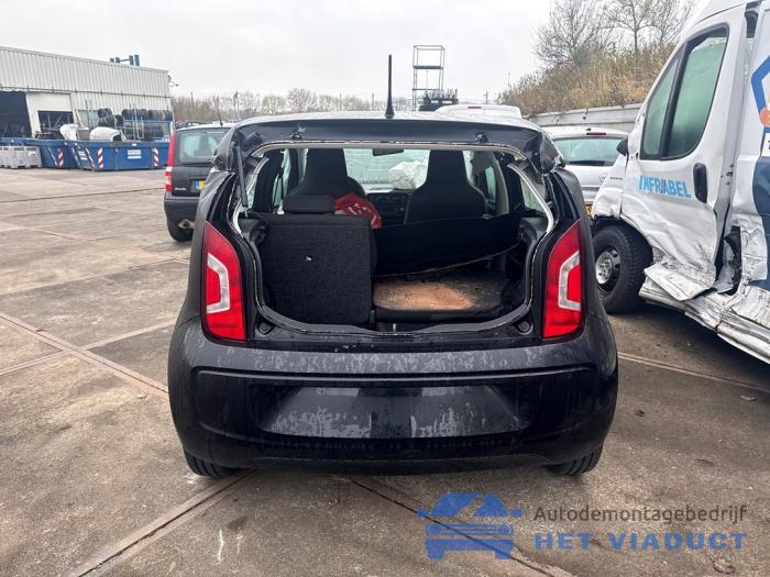 Volkswagen Up! 1.0 12V 60 Skrotfordon (2015, ZWART)