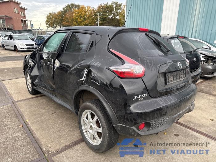 Nissan Juke 1.6 16V Skrotfordon (2015, ZWART)