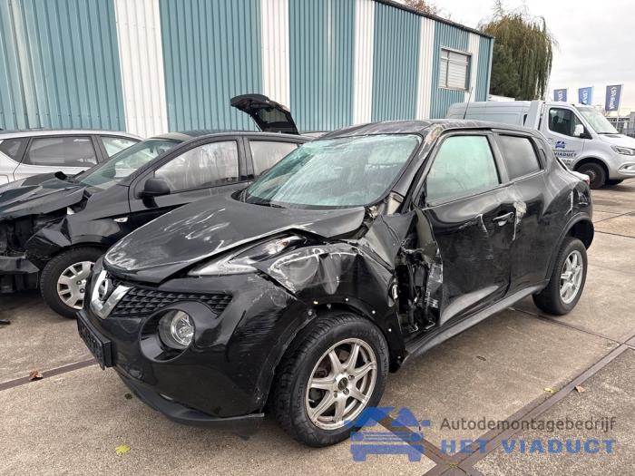 Nissan Juke 1.6 16V Skrotfordon (2015, ZWART)